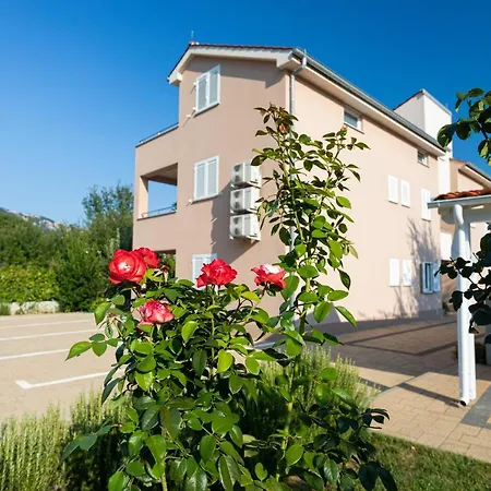 Apartment Apartments Crnekovic Jasna