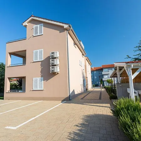 Apartment Apartments Crnekovic Jasna