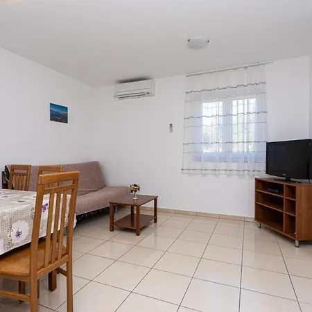 Crnekovic Jasna Apartmán Baška