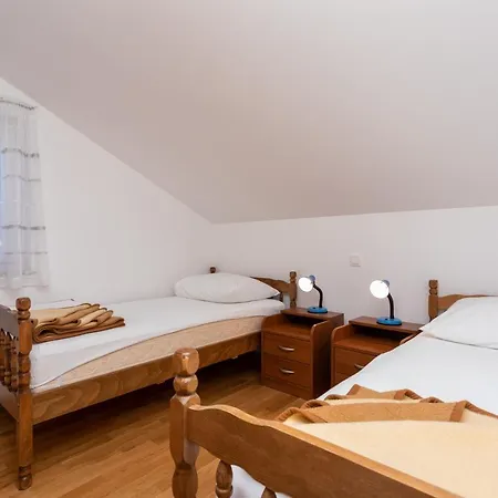 Apartments Crnekovic Jasna Baska (Krk)