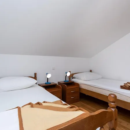 Apartment Apartments Crnekovic Jasna *