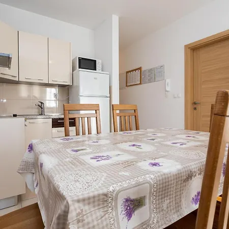 Apartments Crnekovic Jasna