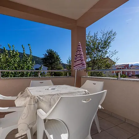 Apartments Crnekovic Jasna Baska (Krk)